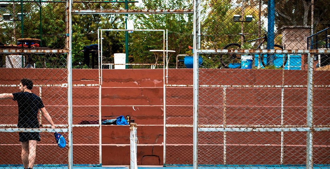 Terrains de padel autonomes : gérez le contrôle d’accès